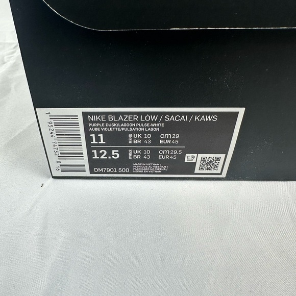 Nike Blazer Low Sacai Kaws - Picture 8 of 9
